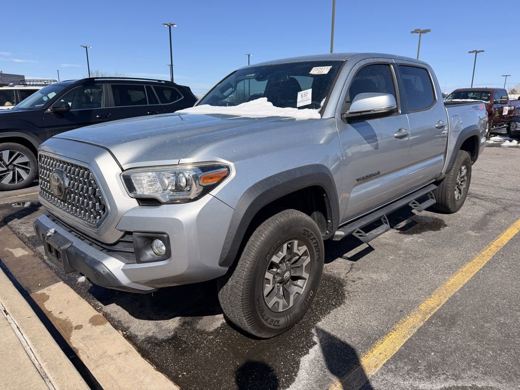 Used 2019 Toyota Tacoma TRD Off-Road w/ Technology Package image 2