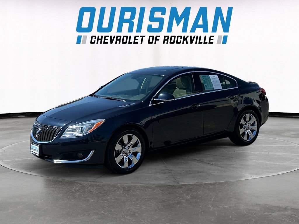 Used 2017 Buick Regal AWD image 2
