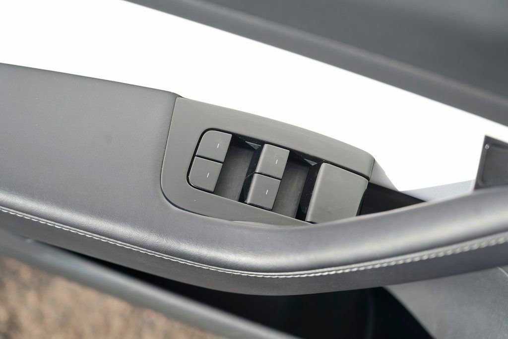 Used 2018 Tesla Model 3 Performance image 20