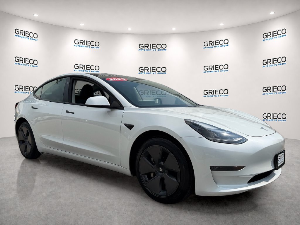 Used 2023 Tesla Model 3 Standard Range RWD image 1