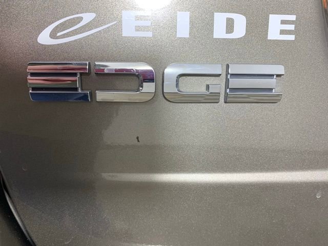 Used 2013 Ford Edge Limited image 32