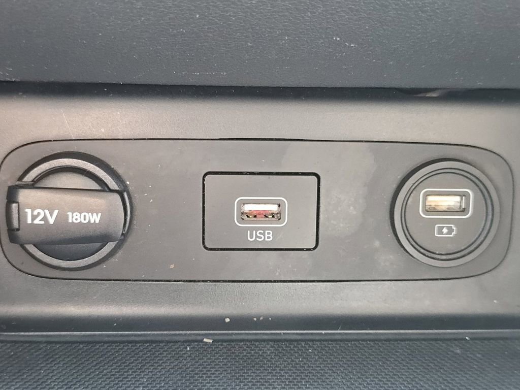 Used 2023 Hyundai Sonata SEL w/ Winter Weather Package FWD image 30