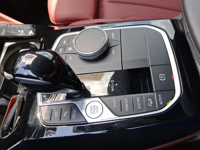 Used 2025 BMW X4 xDrive30i w/ Premium Package AWD/4WD image 5