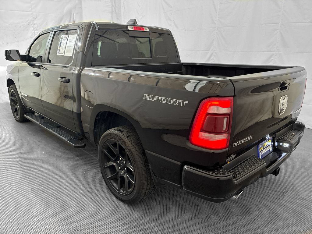 Used 2023 RAM 1500 Laramie AWD/4WD image 5
