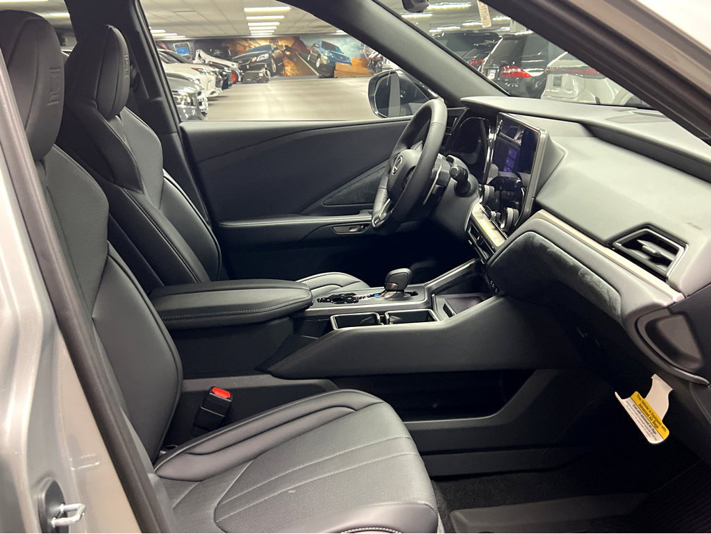 New 2026 Lexus TX 500h AWD w/ Technology Package image 27