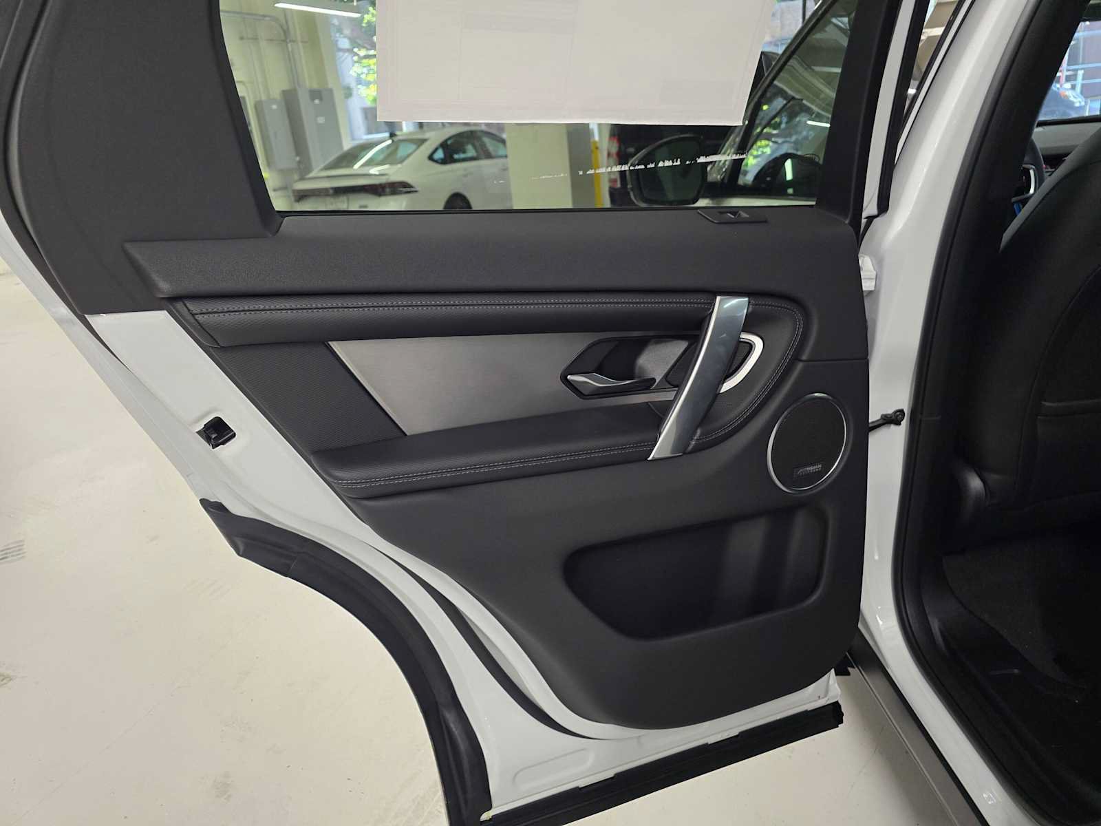 New 2026 Land Rover Discovery Sport Landmark AWD/4WD image 15