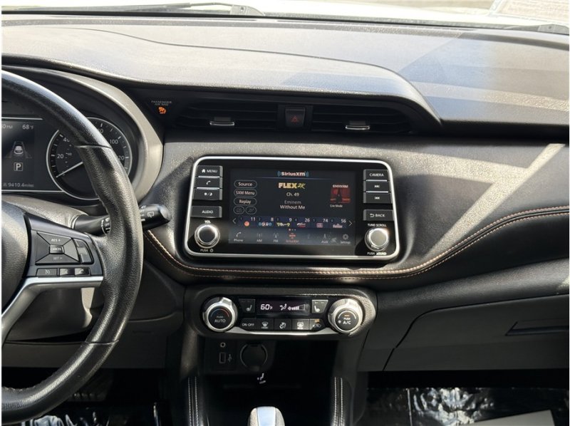 Used 2020 Nissan Kicks SR w/ SR Premium Package image 40