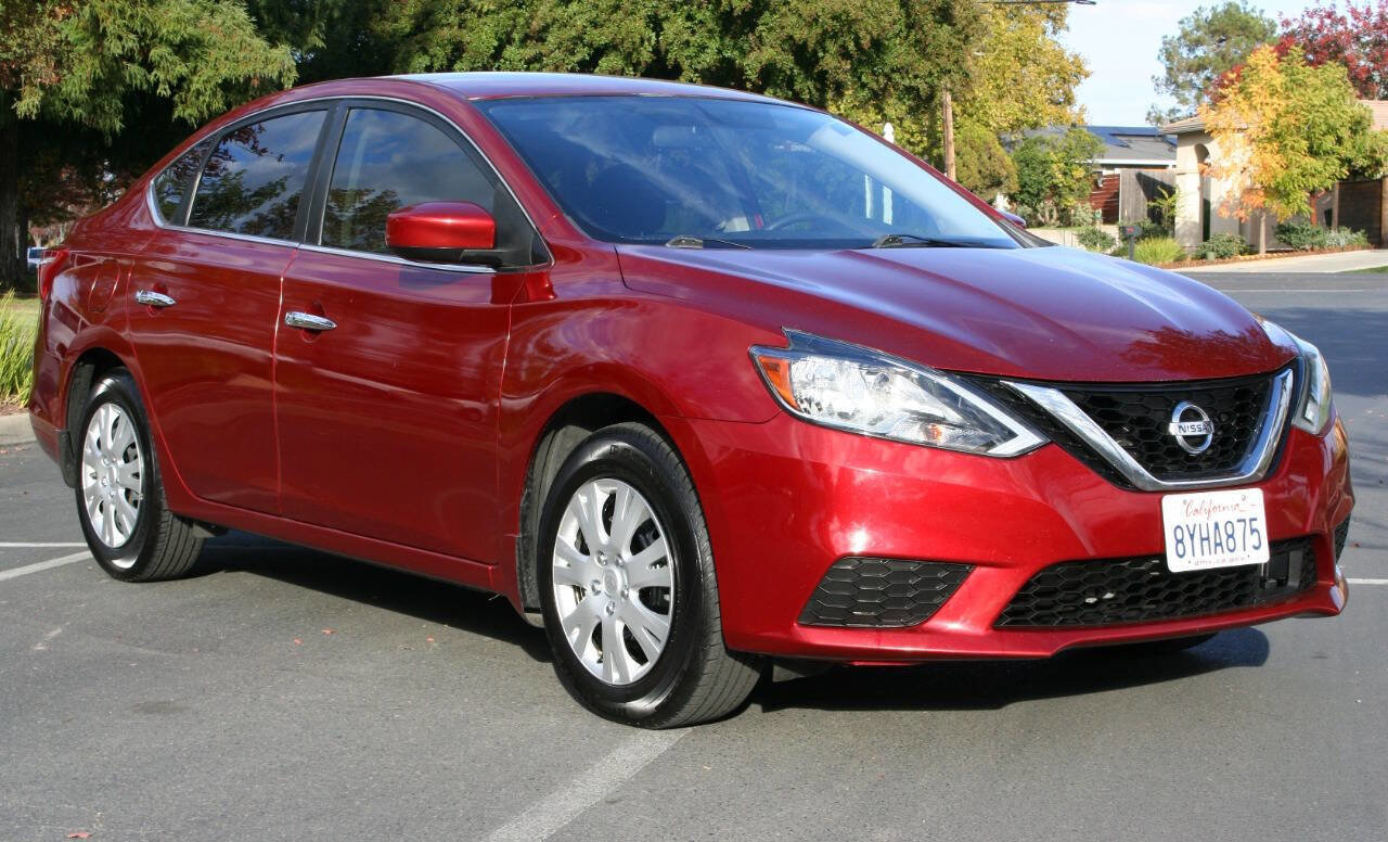 Used 2019 Nissan Sentra SV image 2