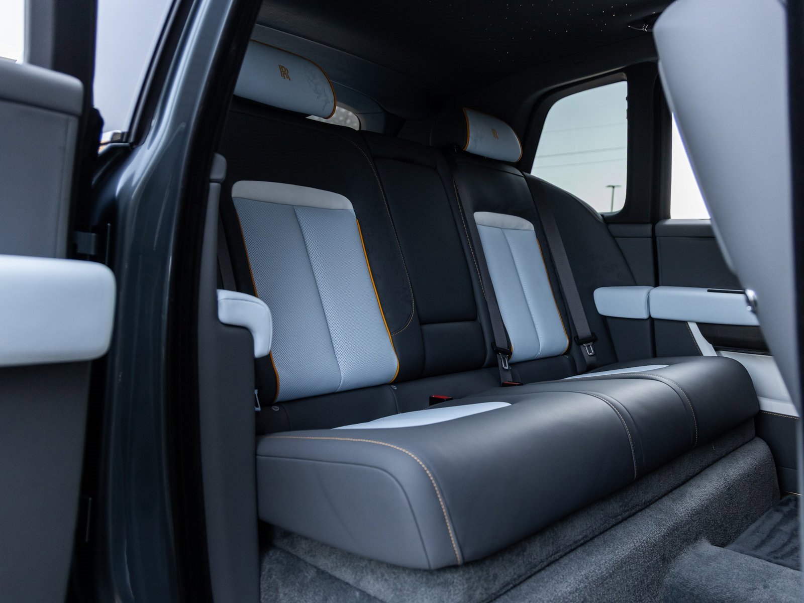 New 2026 Rolls-Royce Cullinan image 51