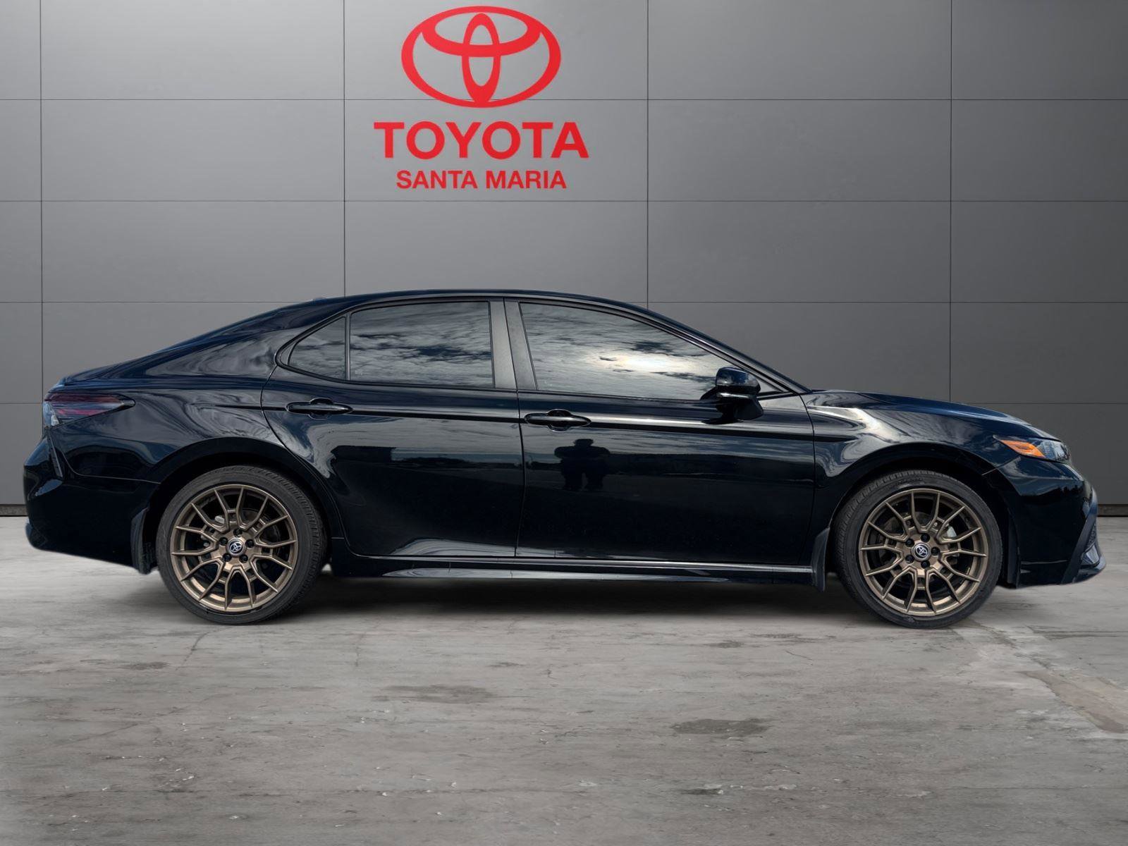 Used 2023 Toyota Camry SE FWD image 21