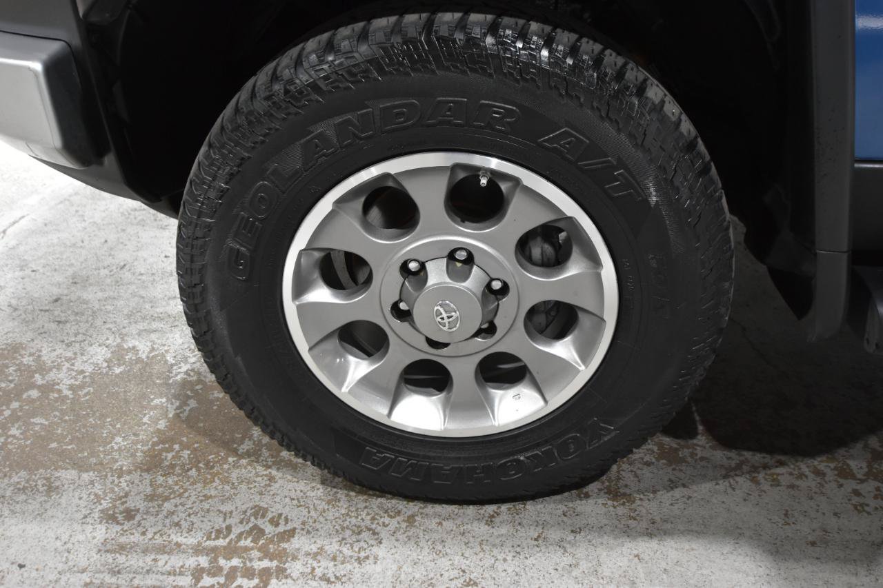 Used 2012 Toyota FJ Cruiser 4WD w/ Convenience Pkg image 49