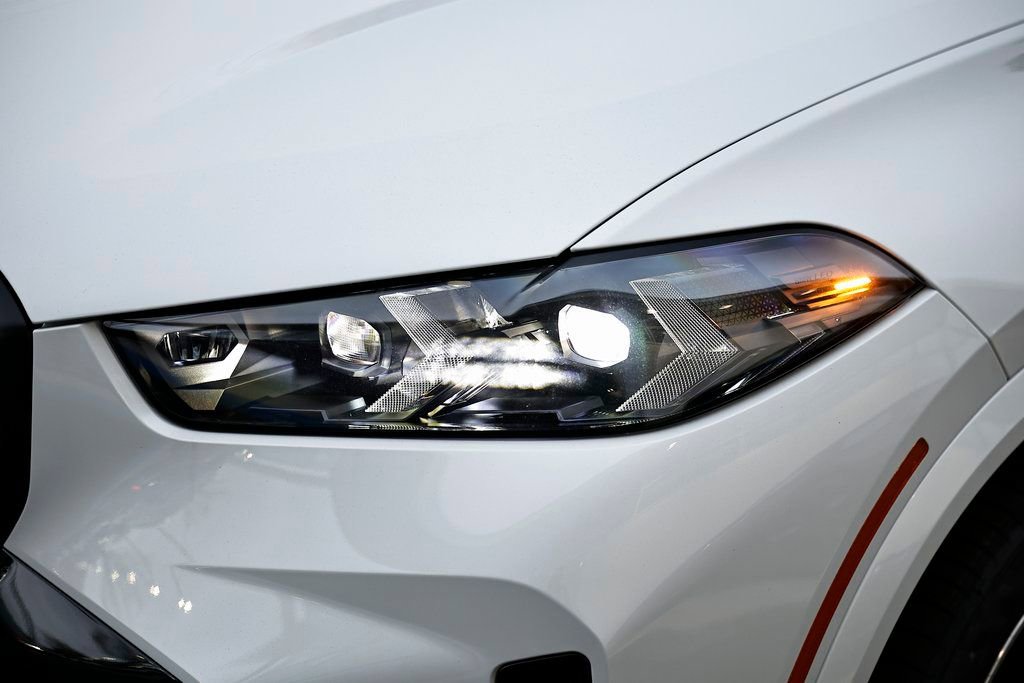 New 2026 BMW X5 xDrive40i w/ M Sport Package image 13