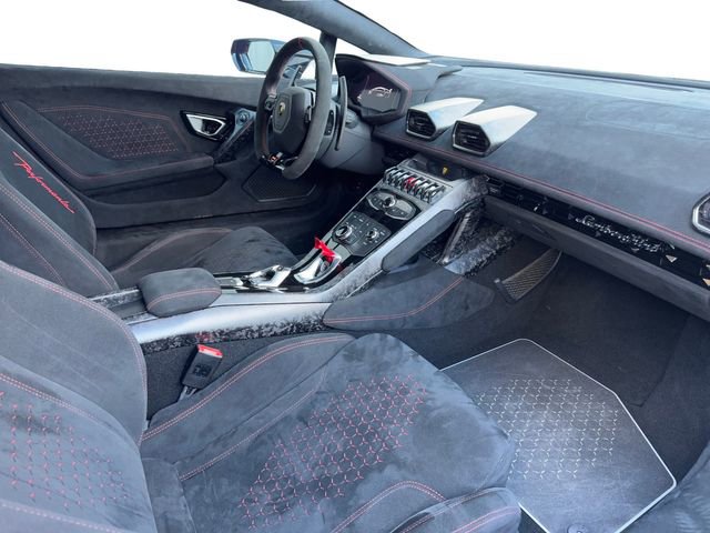 Used 2018 Lamborghini Huracan Performante image 13