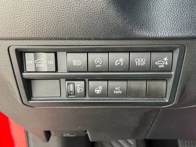 Used 2022 Toyota Tundra SR5 w/ SR5 Premium Package AWD/4WD image 26