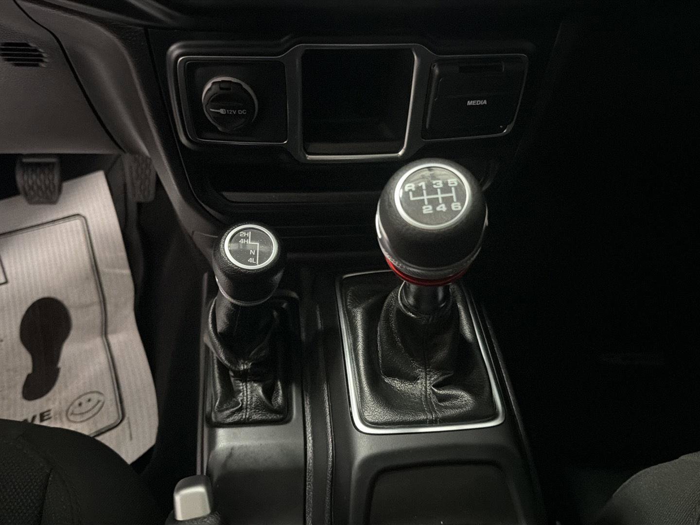 Used 2021 Jeep Wrangler Sport image 21