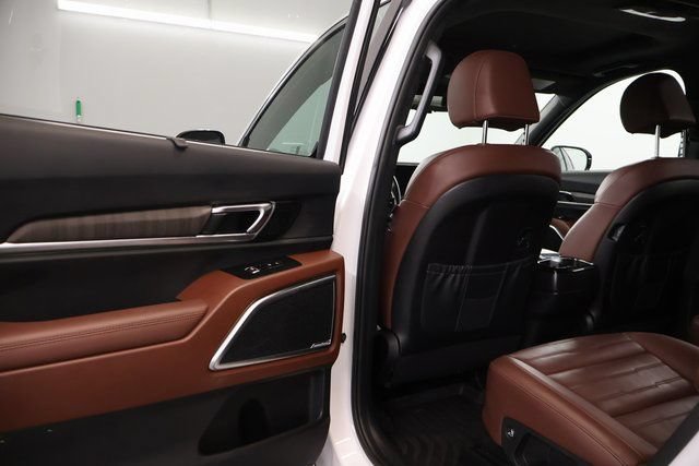 Used 2024 Kia Telluride SX Prestige AWD/4WD image 28