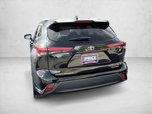 Used 2024 Toyota Highlander XLE image 5
