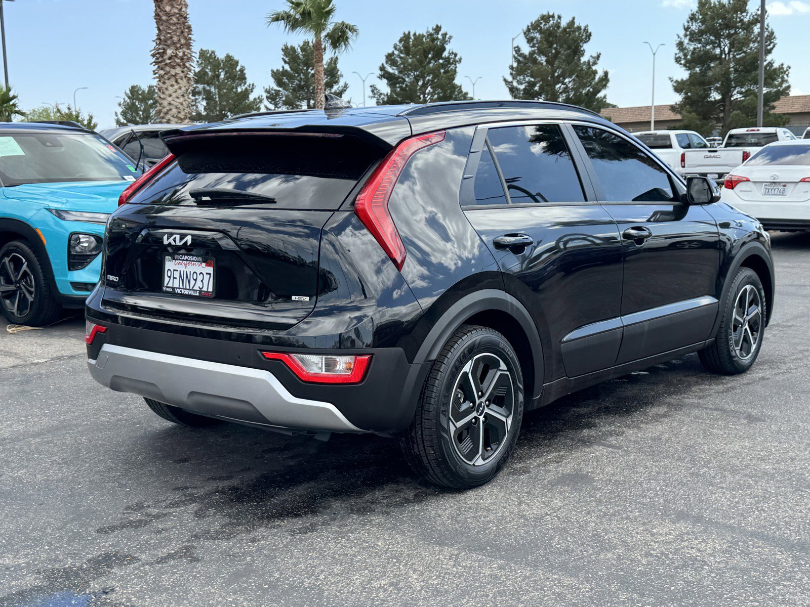 Used 2023 Kia Niro EX image 6