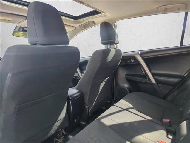 Used 2018 Toyota RAV4 XLE image 18