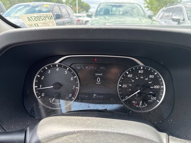 Used 2025 Nissan Frontier SV RWD image 8