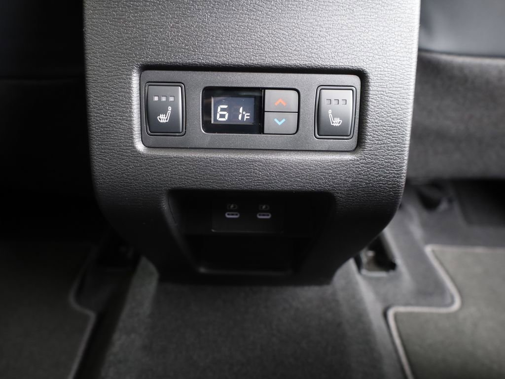 New 2025 Mitsubishi Outlander SEL image 22