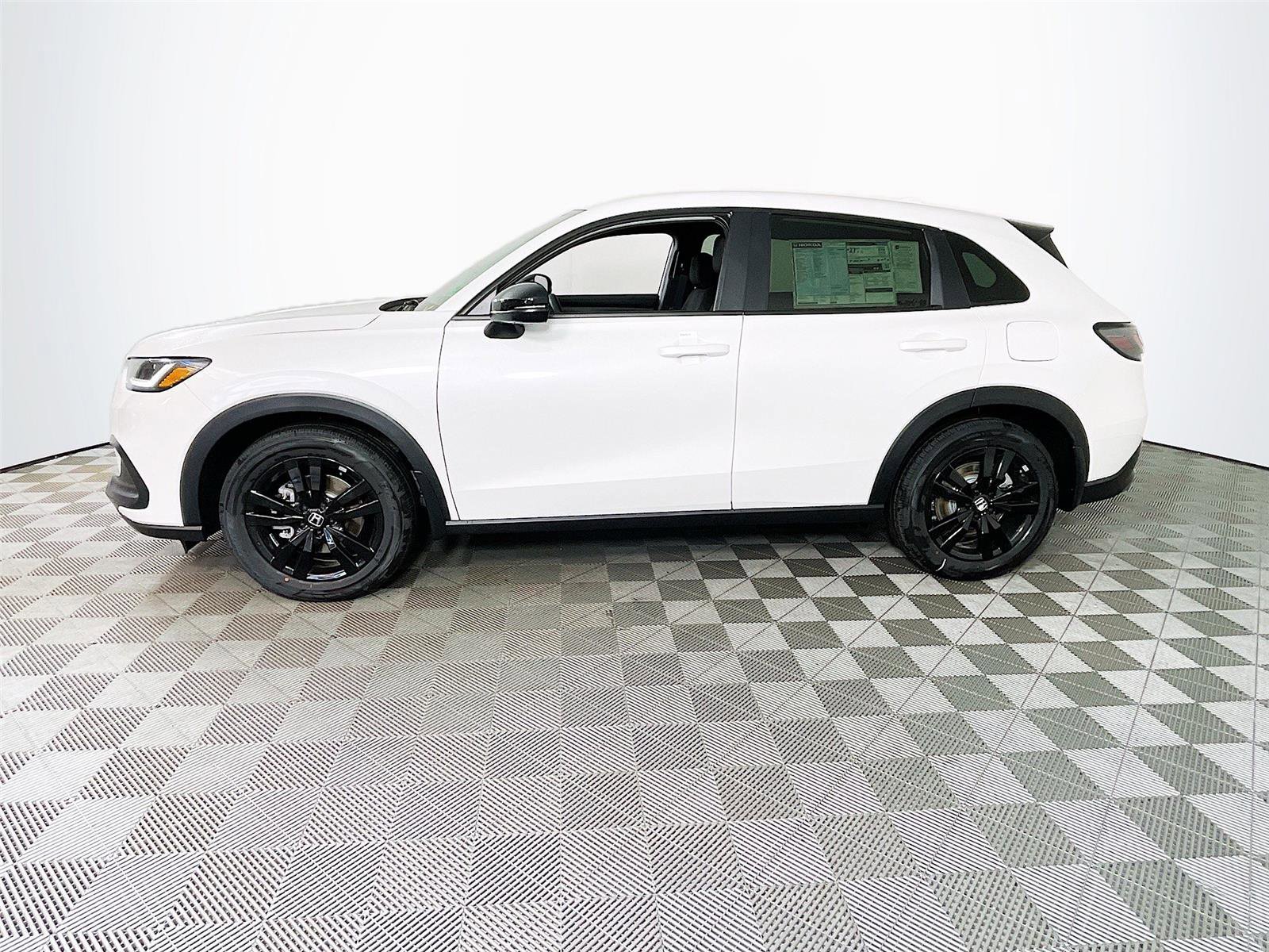 New 2026 Honda HR-V Sport image 3