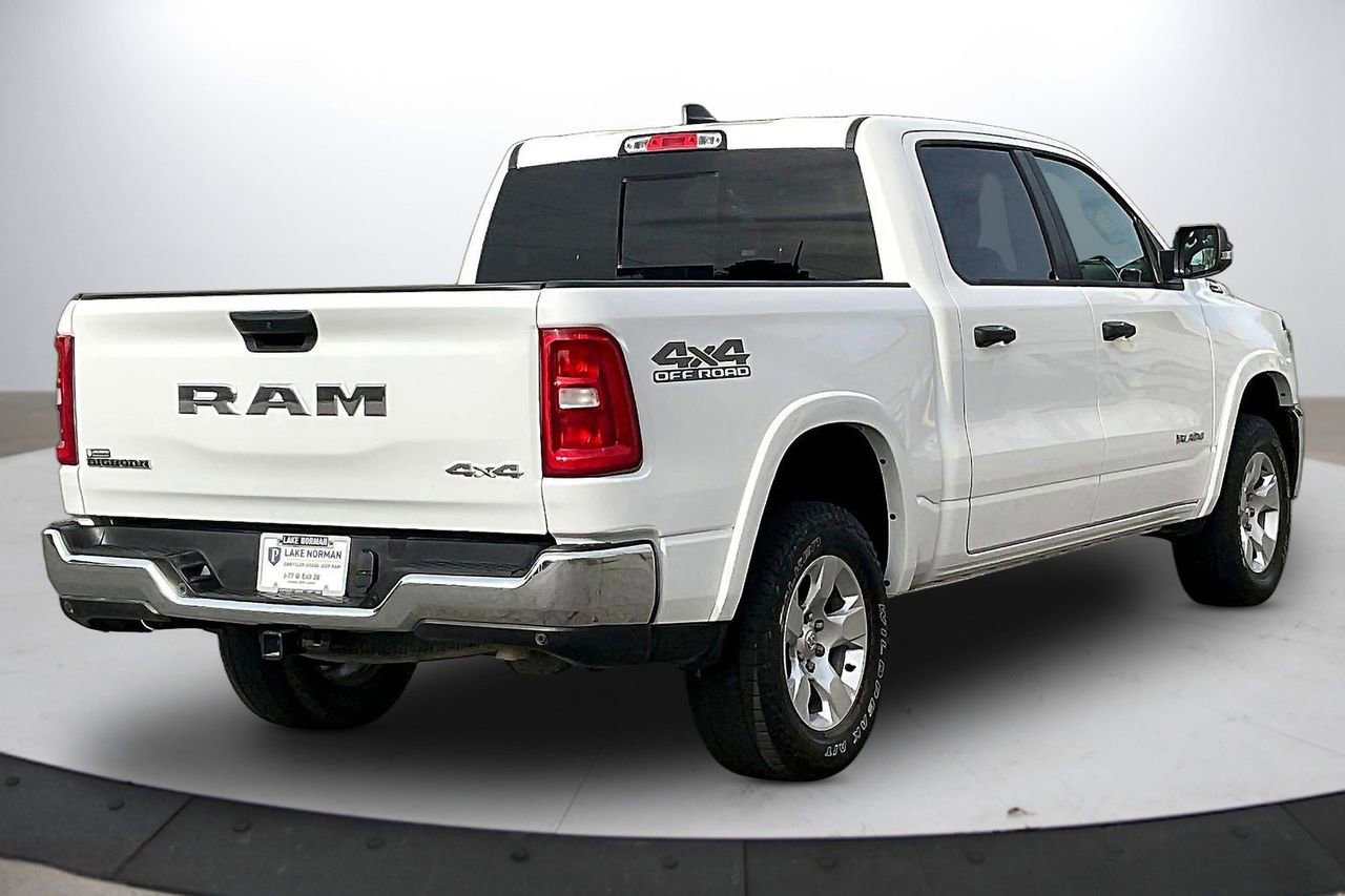 Used 2025 RAM 1500 Big Horn AWD/4WD image 9