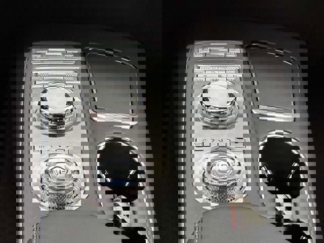 Used 2023 Genesis GV70 2.5T w/ Sport Prestige Package image 24