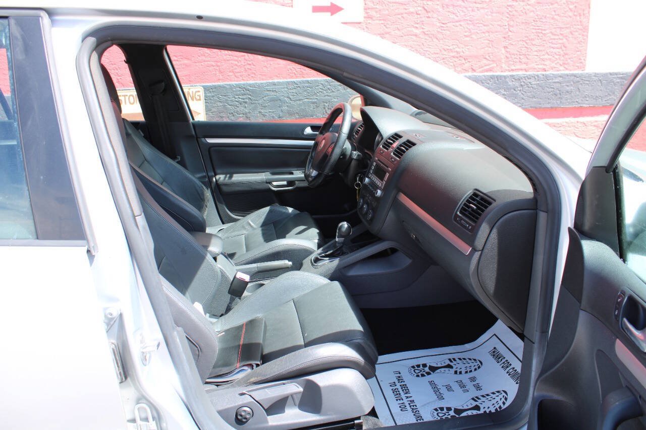 Used 2007 Volkswagen GTI 4-Door FWD image 19