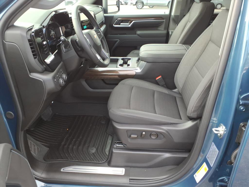 New 2026 Chevrolet Silverado 2500 LT w/ Convenience Package image 9