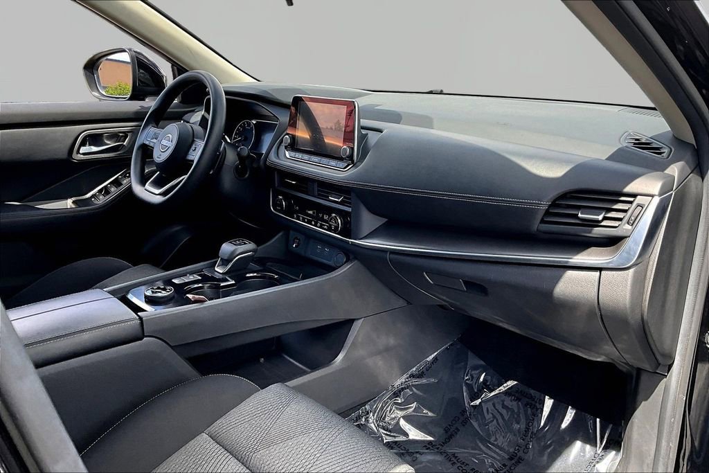Used 2024 Nissan Rogue SV AWD/4WD image 26
