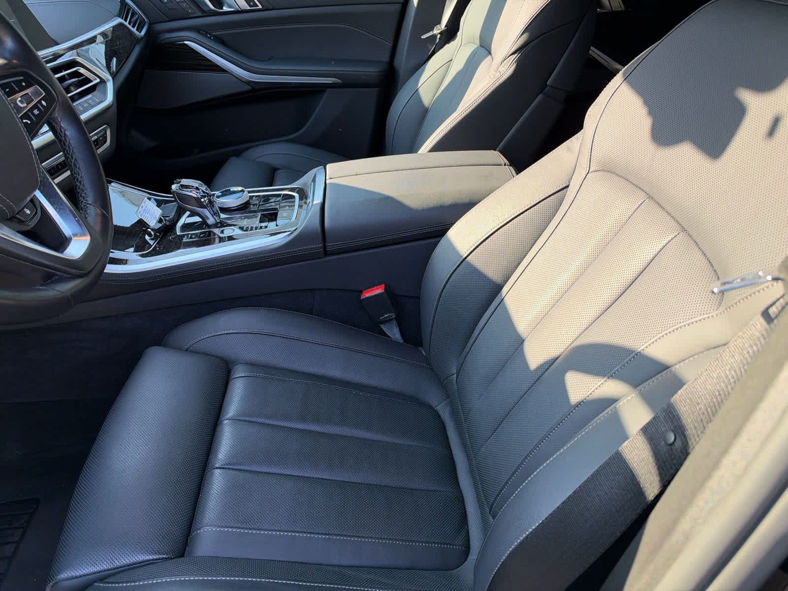 Used 2021 BMW X5 xDrive40i w/ Executive Package AWD/4WD image 10