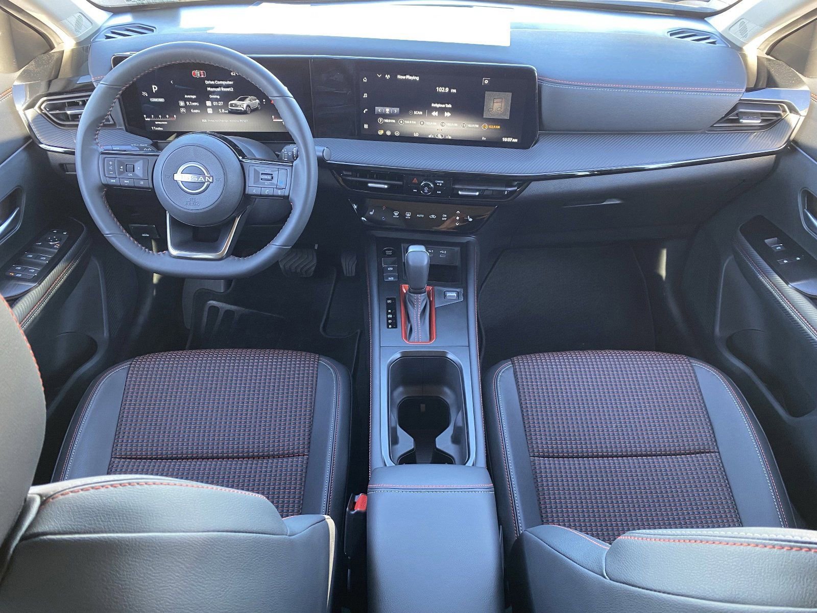 New 2026 Nissan Kicks SR w/ Cold Weather Package FWD image 16