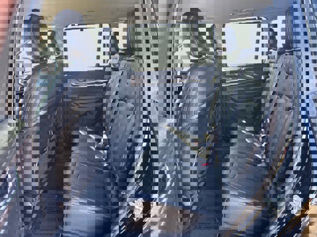 Used 2023 Jeep Grand Cherokee Limited w/ Luxury Tech Group II image 20