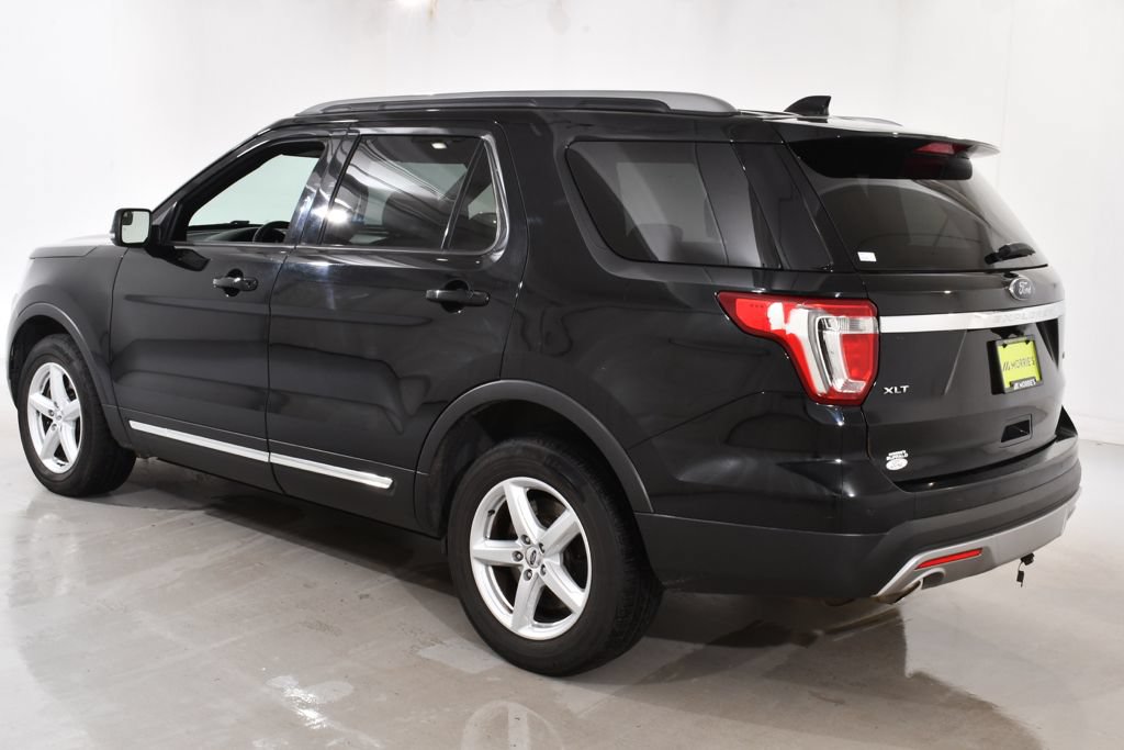 Used 2017 Ford Explorer XLT AWD/4WD image 15