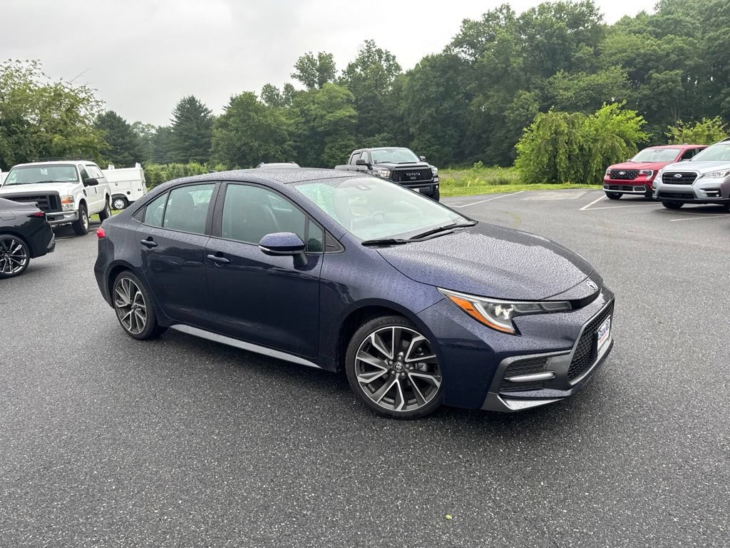 Used 2022 Toyota Corolla SE FWD image 1