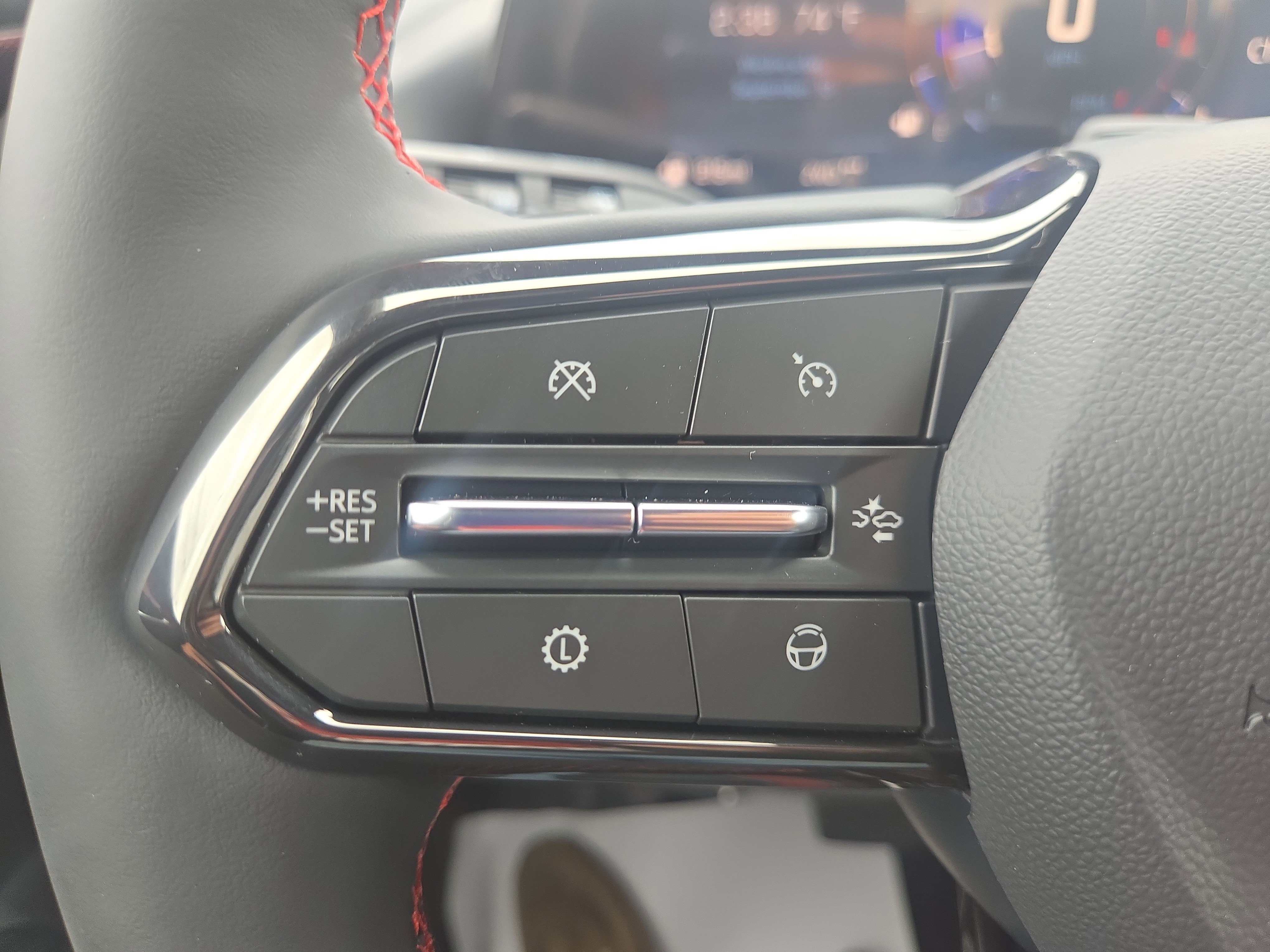 New 2026 Chevrolet Traverse RS w/ LPO, Floor Liner Package image 19