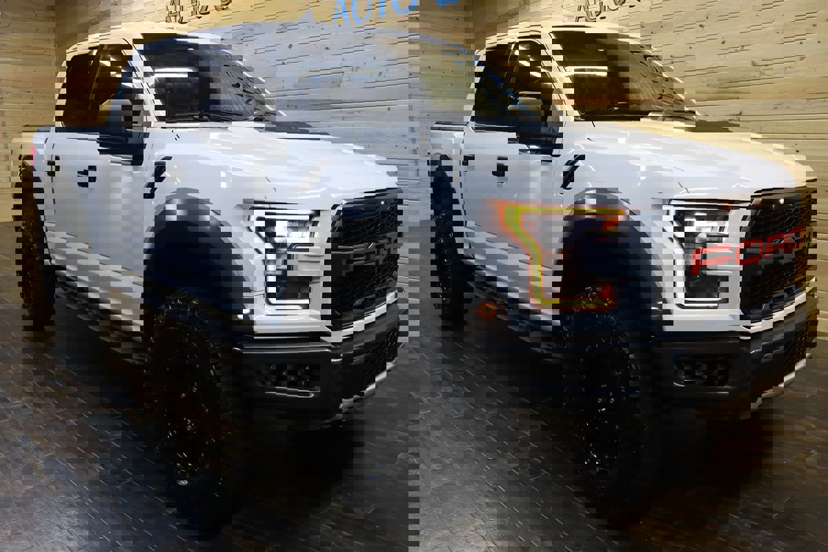 Used 2020 Ford F150 Raptor w/ Equipment Group 801A Mid image 2