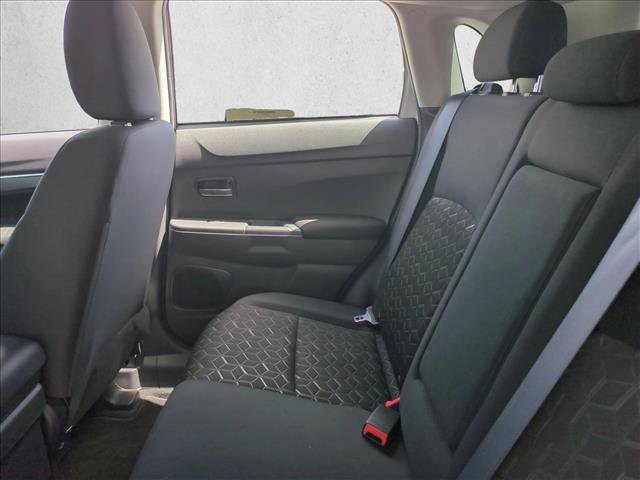 Used 2023 Mitsubishi Outlander Sport ES image 17