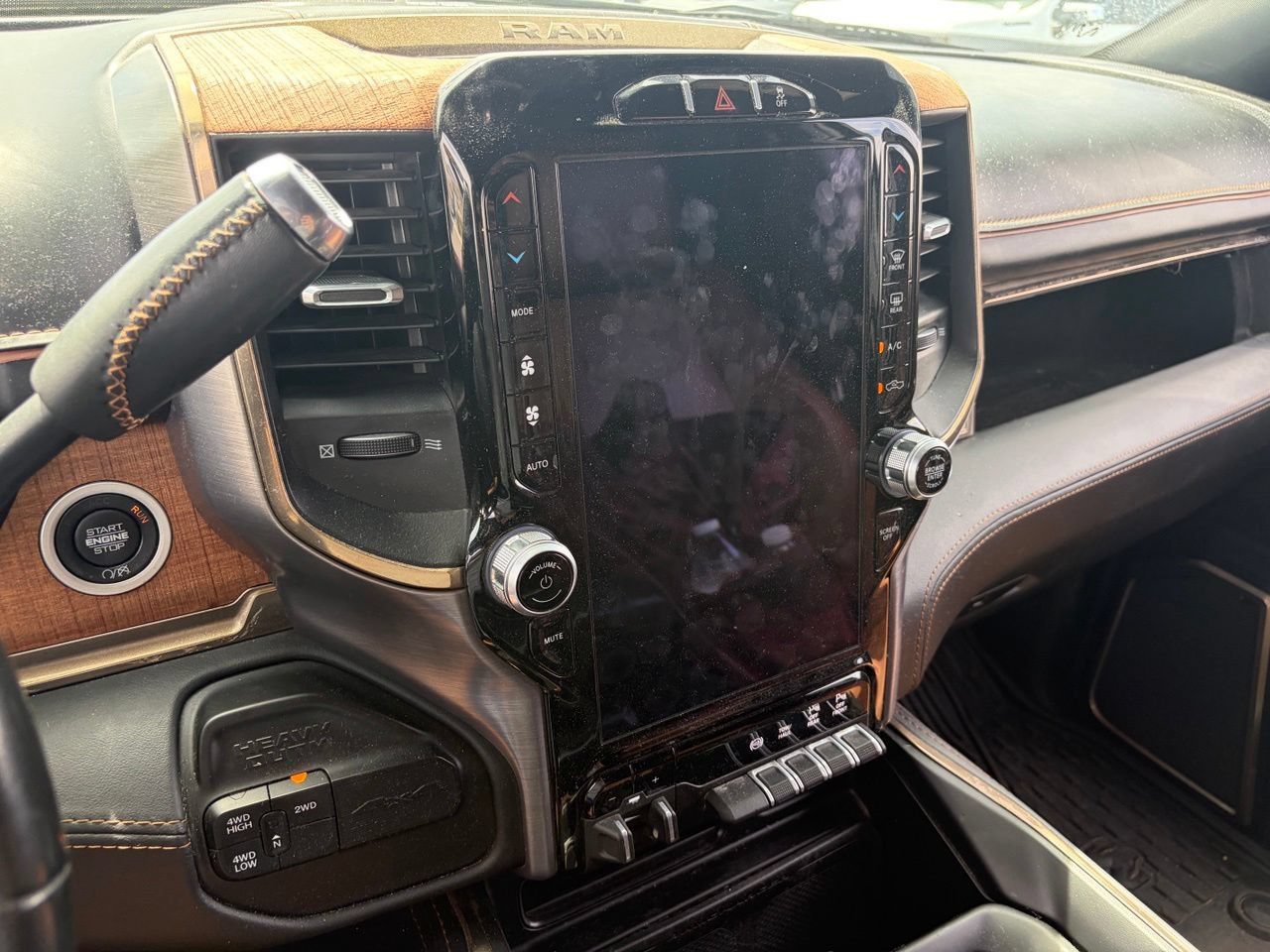 Used 2022 RAM 2500 Limited AWD/4WD image 7