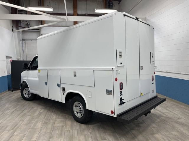New 2025 Chevrolet Express 3500 Work Van w/ Power Convenience Package image 3