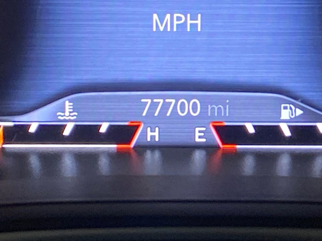 Used 2019 Jeep Cherokee Limited image 31