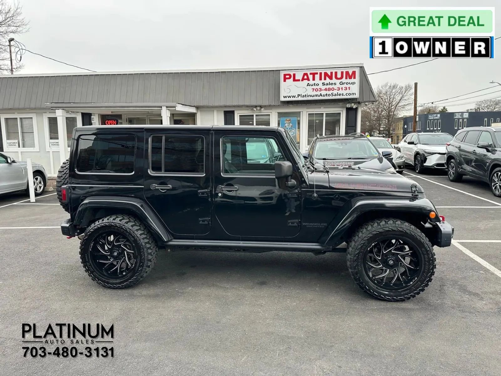 Used 2016 Jeep Wrangler Unlimited Rubicon image 2