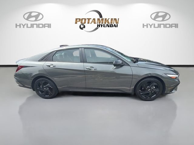 Certified 2026 Hyundai Elantra Sport FWD image 4