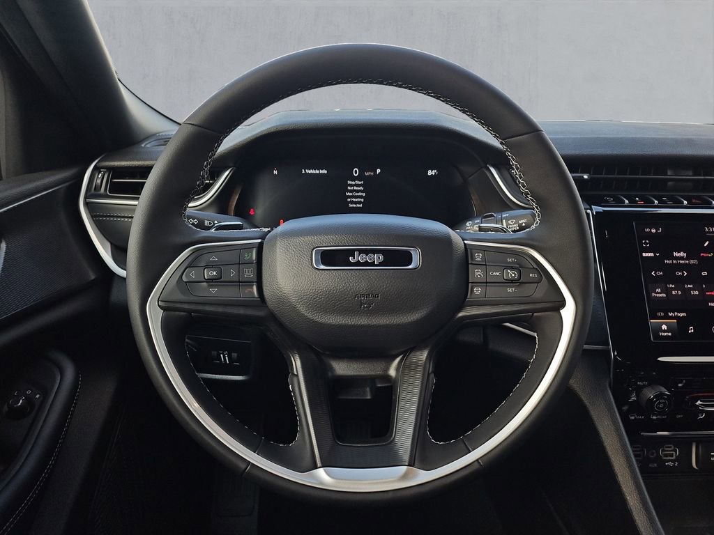 New 2025 Jeep Grand Cherokee Altitude image 12