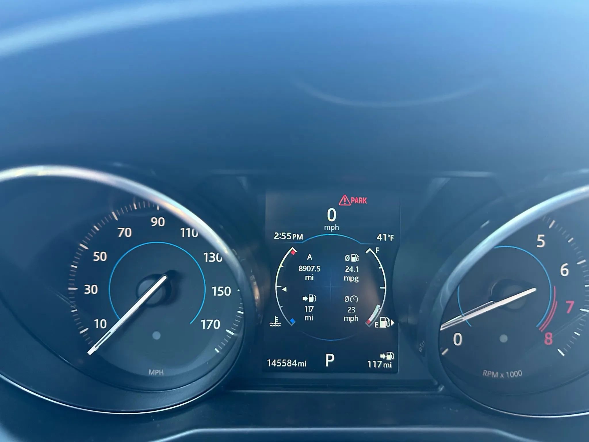 Used 2017 Jaguar XF Premium image 27