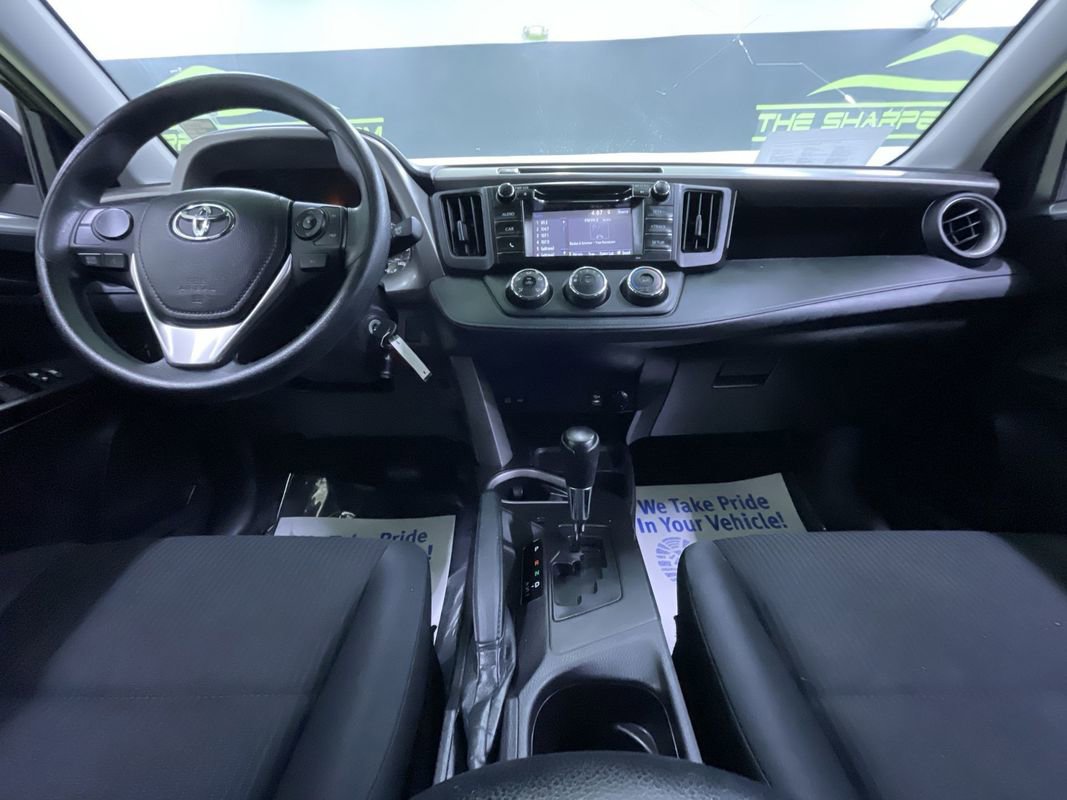 Used 2018 Toyota RAV4 LE w/ All Weather Liner Package image 18