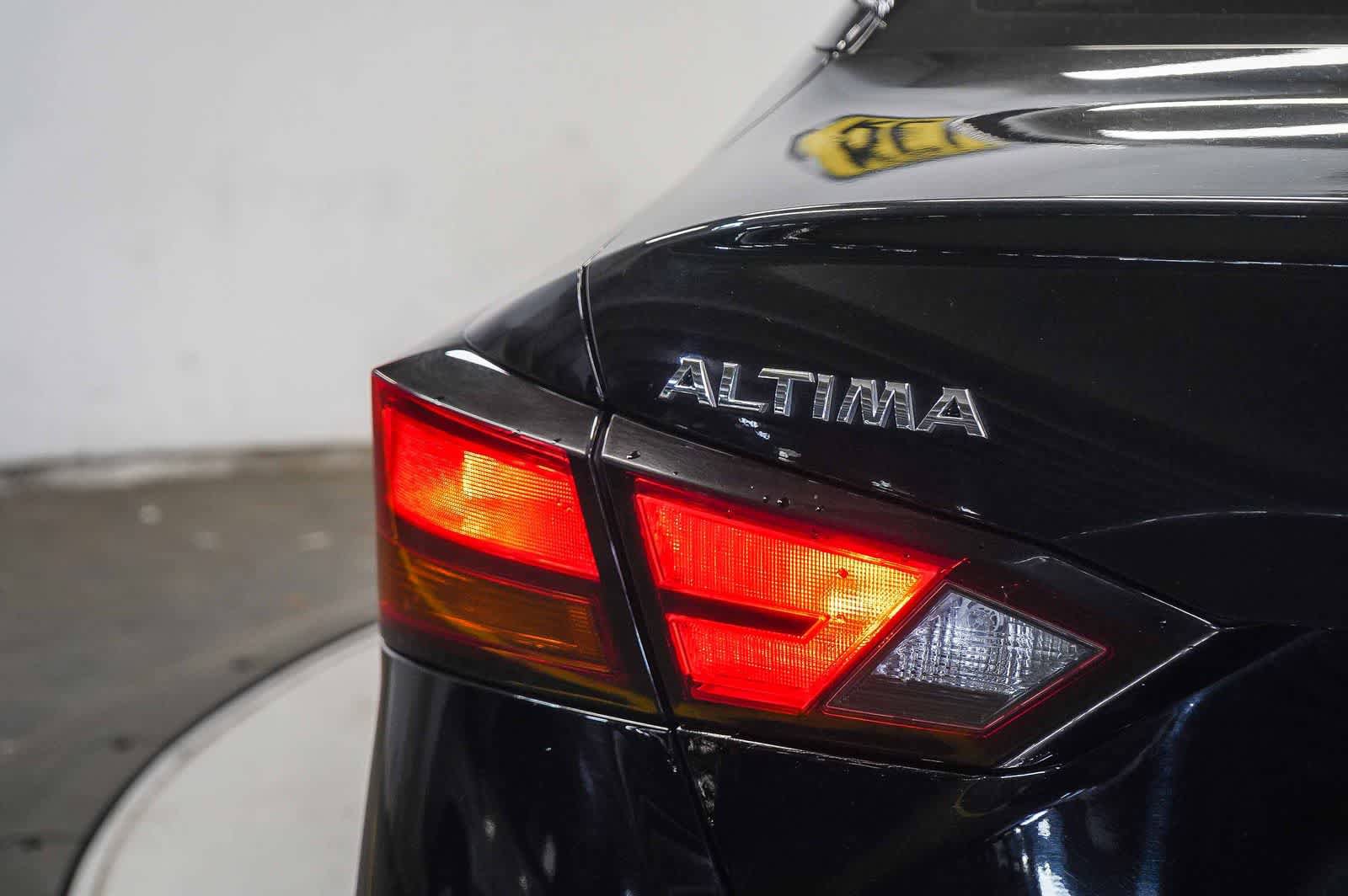 Used 2020 Nissan Altima 2.0 Platinum image 11