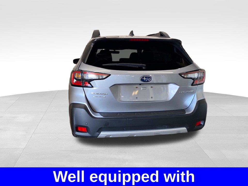 Certified 2025 Subaru Outback Limited AWD/4WD image 3