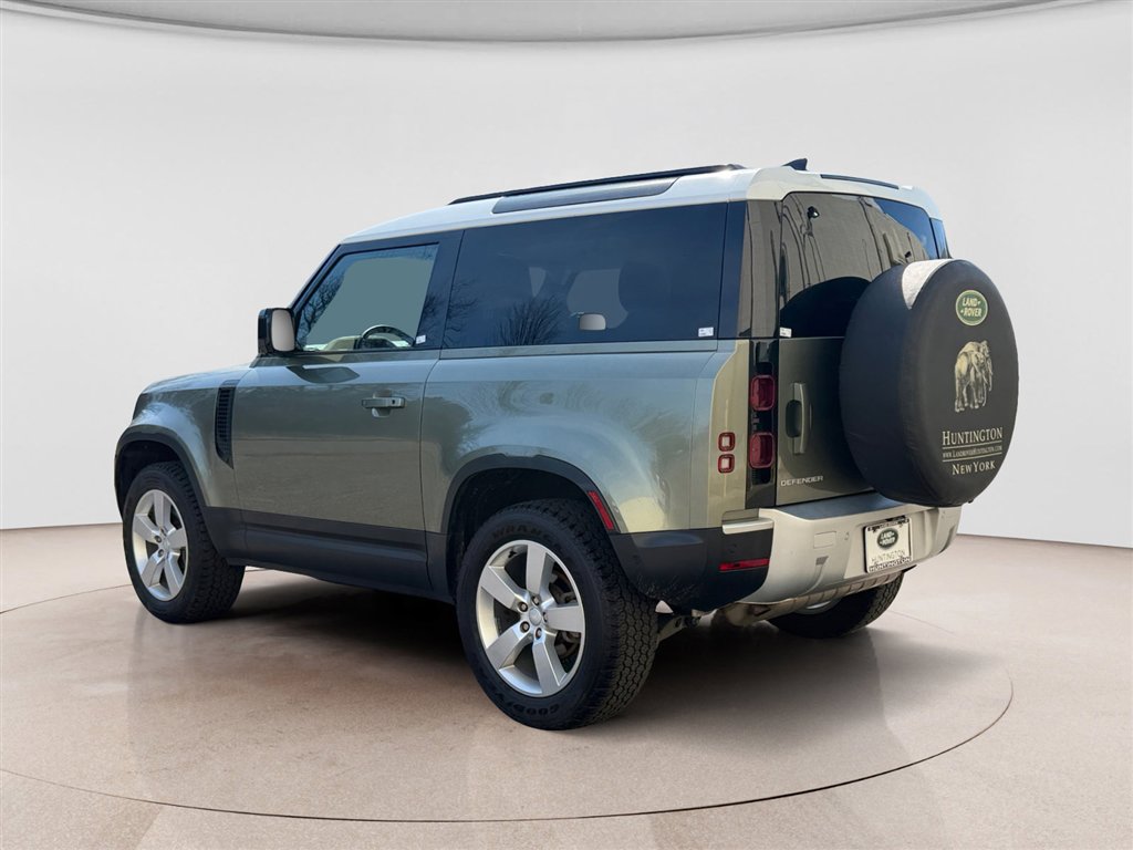 Used 2023 Land Rover Defender 90 S image 3